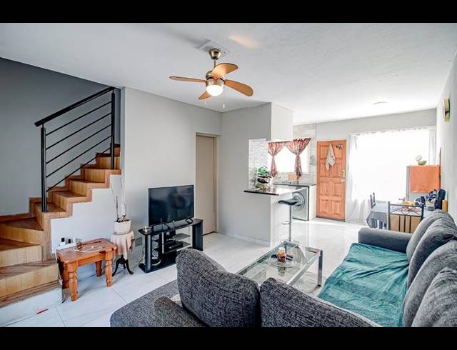 2 BEDROOM TOWNHOUSE FOR SALE IN ANNLIN